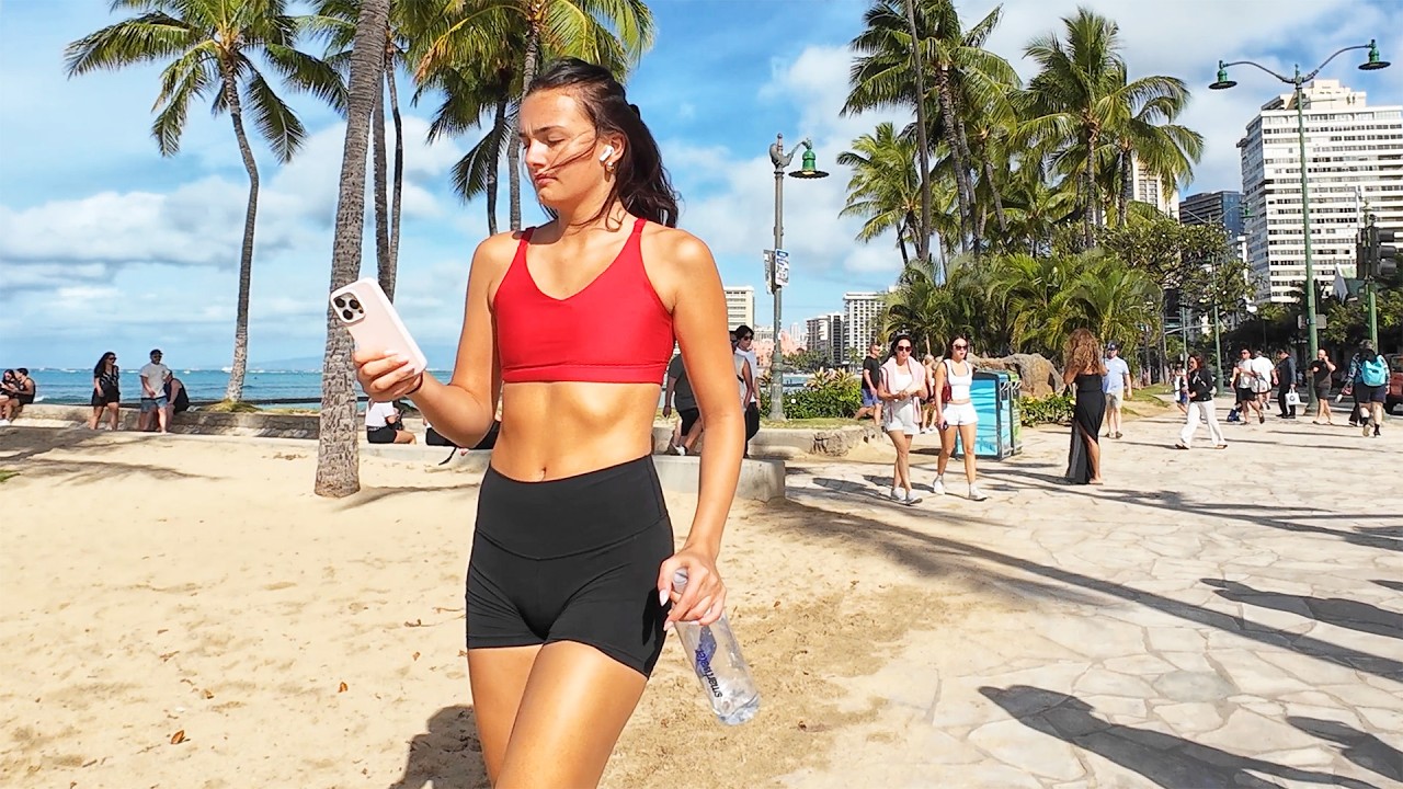 🌴 HAWAII PEOPLE 🌴 Walking Tour Kalakaua Ave and Waikiki Beach 🌺 March 2026