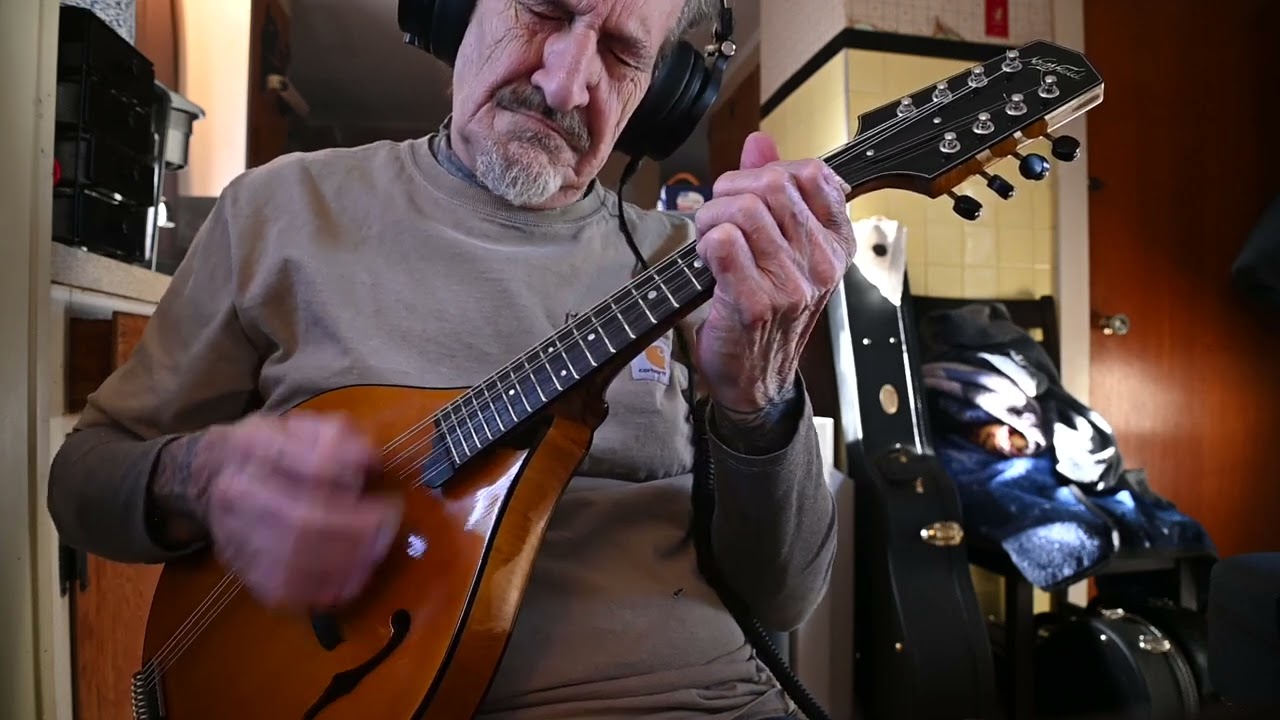 Blue Bethlehem Waltz ( B.K. Nicholson ) Mandolin
