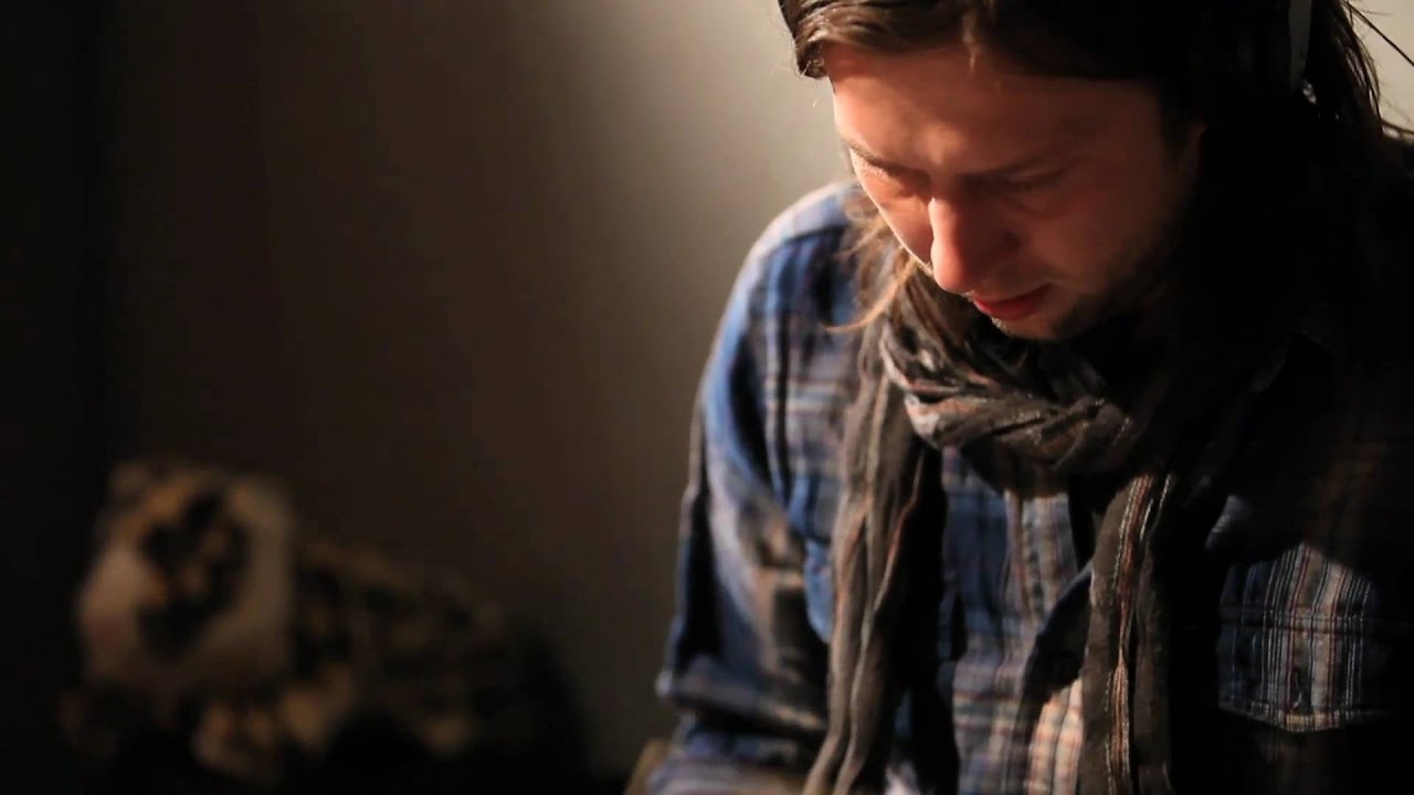 The Greenhornes - Saying Goodbye (Live on KEXP)