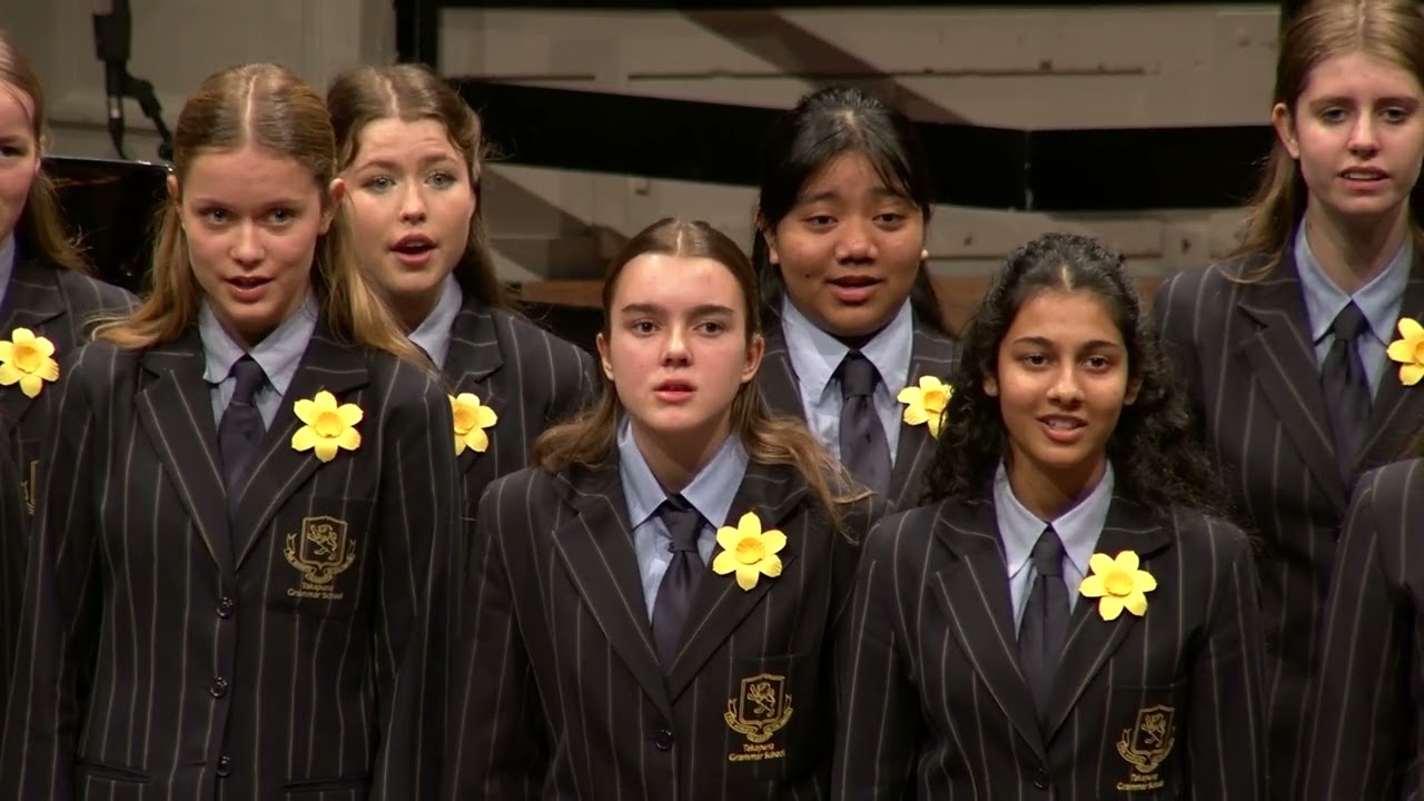 Takapuna Grammar School, Leonessa | By Night &ndash; Elaine Hagenberg