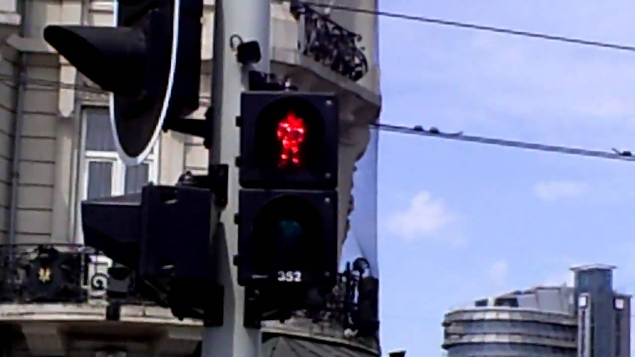 An 2nd pedestrian traffic light in Amsterdam