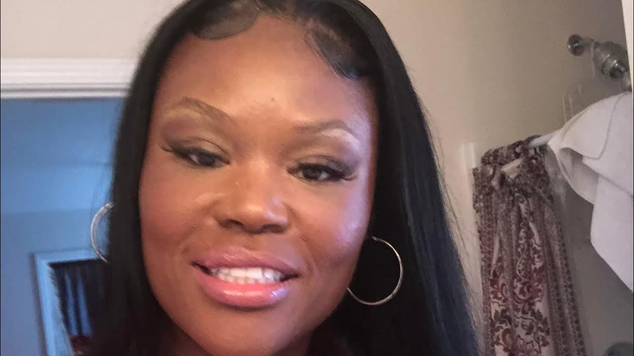 Introducing the Cell phone teacher , Danielle Spencer (Aka) Xaviera Steele. It's her turn to talk.