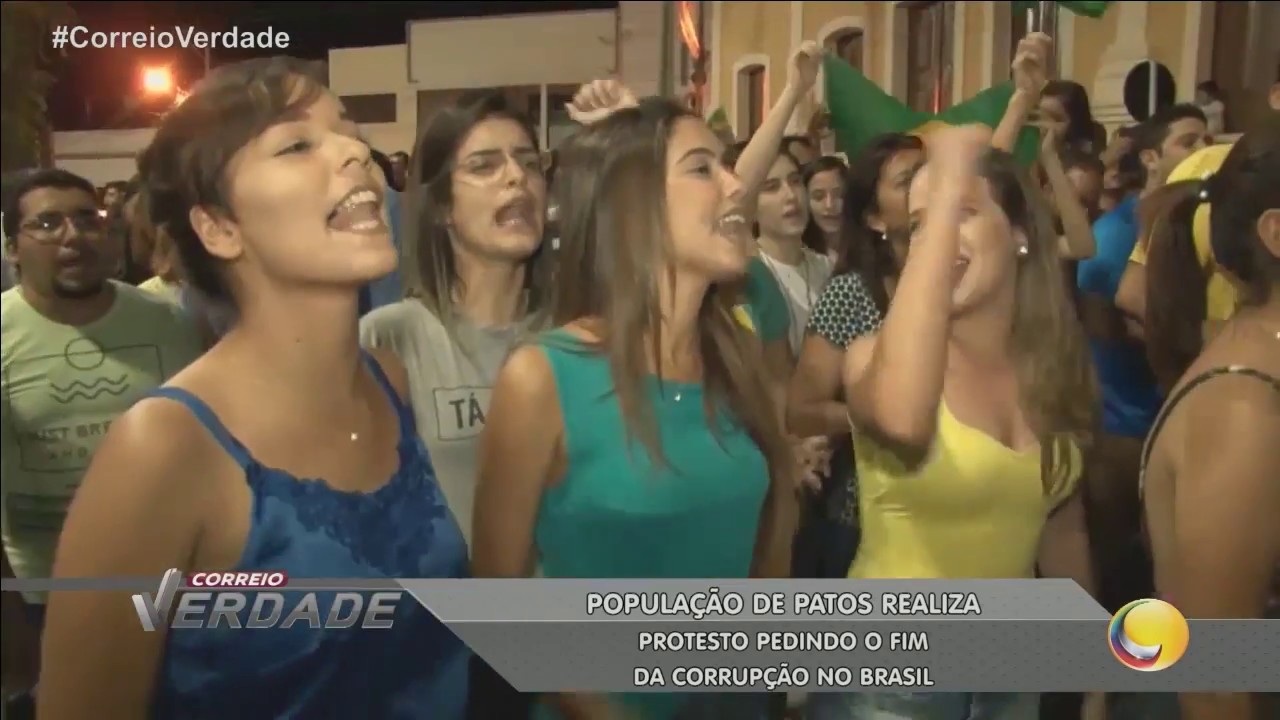 Popula&ccedil;&atilde;o de Patos realiza protesto pedindo o fim da corrup&ccedil;&atilde;o no Brasil
