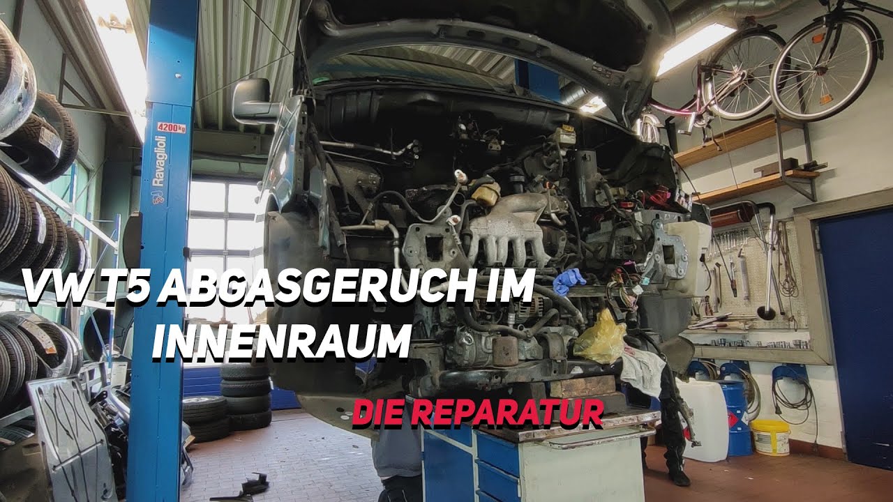 VW T5 Abgasgeruch im Innenraum, Stehbolzen abgerissen und Abgaskrümmer krumm. Die Reparatur
