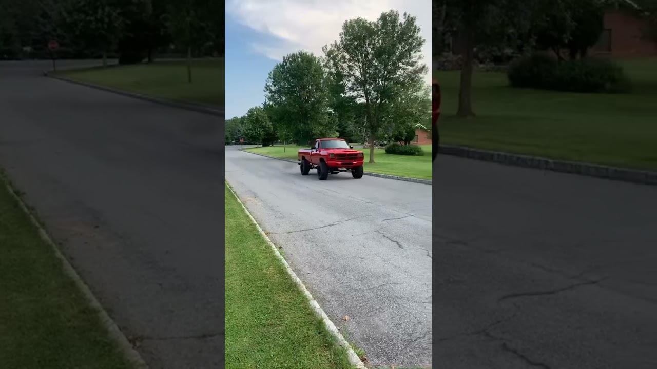 Clean 1st Gen Cummins Rollin coal