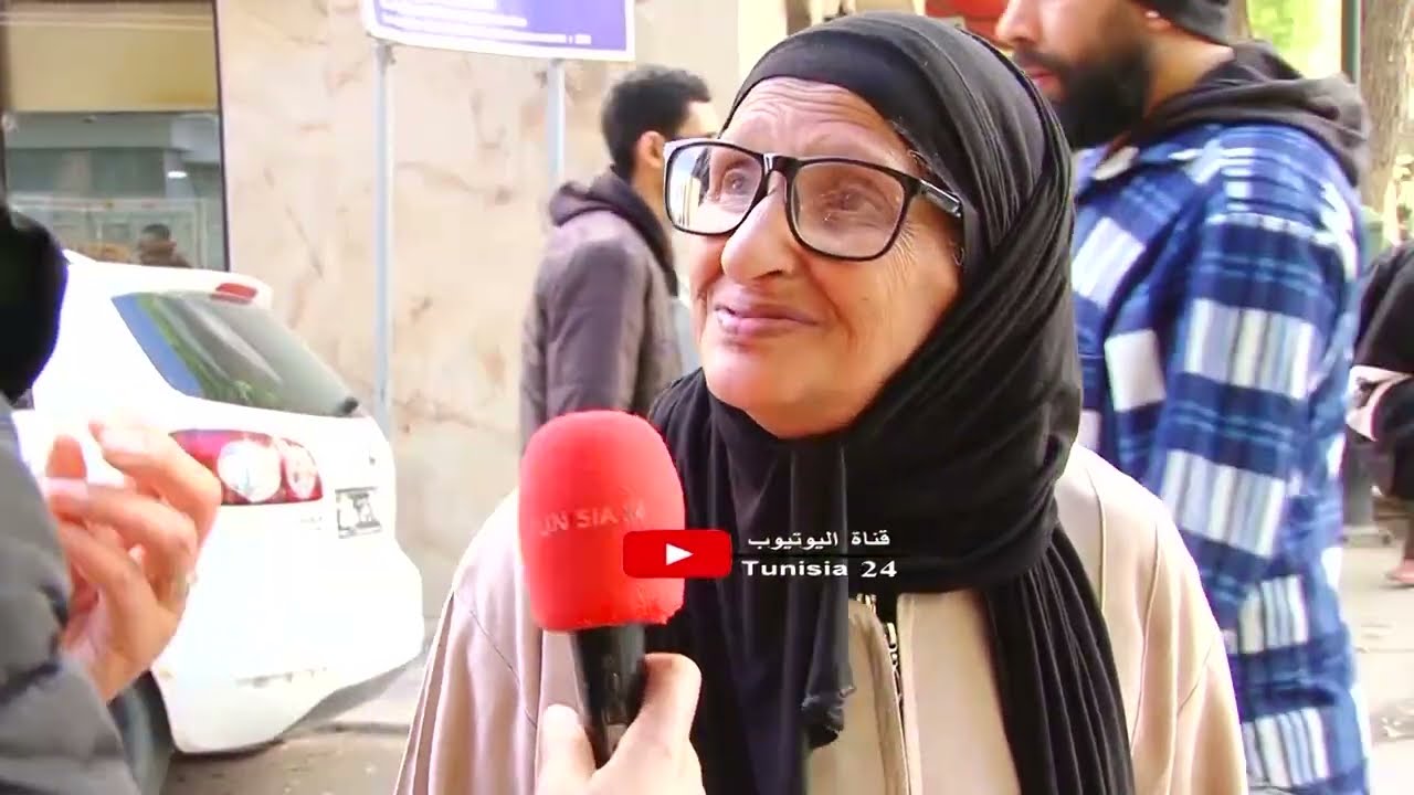 طقطوقة..ننصح أي رجل ماشي يخطب ما ياكل شي في دار أنسابو لا حار لا حلو..وإلا بعد عرس يتسكر فمو بالخيط!