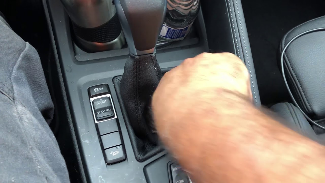 Как переключить передачу на нейтральной передаче на BMW X1 2018 года