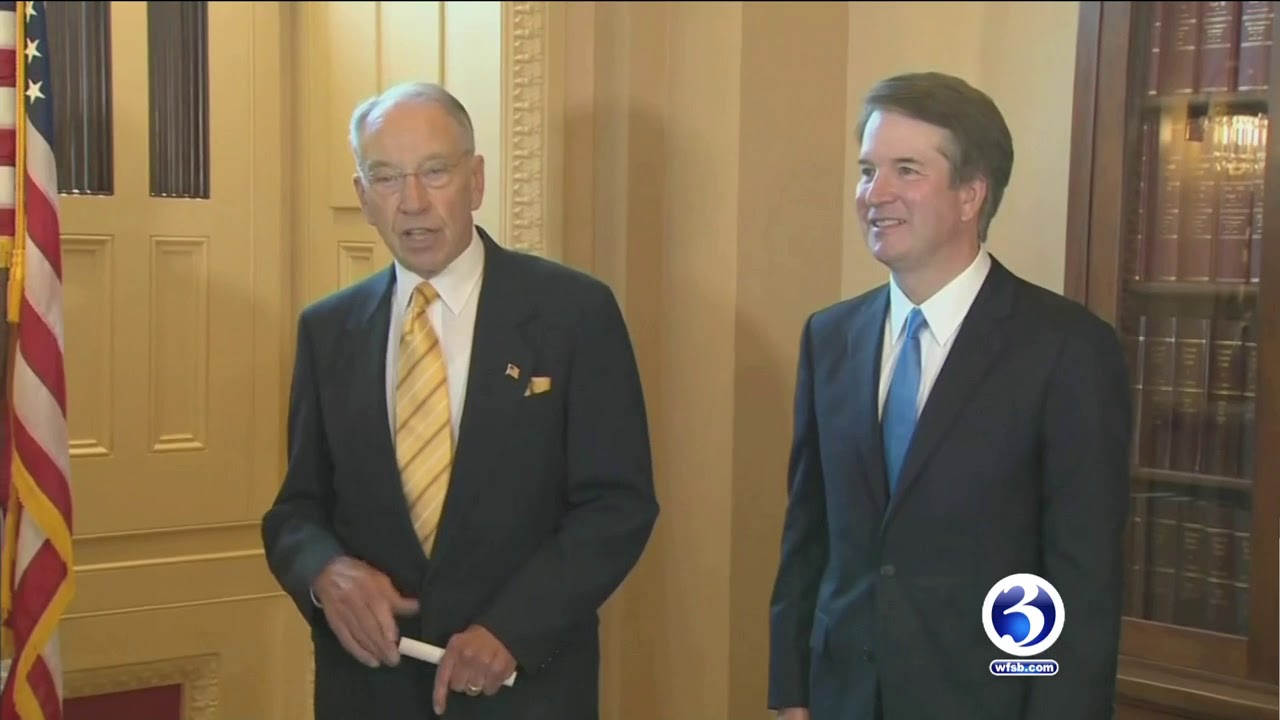 Hundreds of Yale students protest Brett Kavanaugh