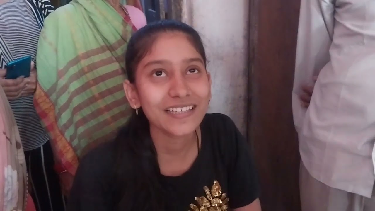 सौरबाजार सहरसा की बेटी मीठी ने की कमाल टॉप 10 में बनाई अपनी जगह। बिहार बोर्ड मैट्रिक रिजल्ट 2023@