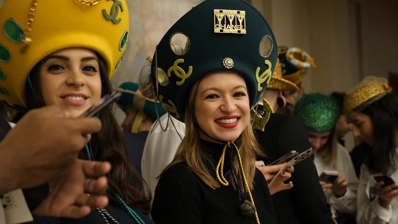 Défilé des catherinettes 2019 au théâtre des Champs Elysées - La tradition des Catherinettes