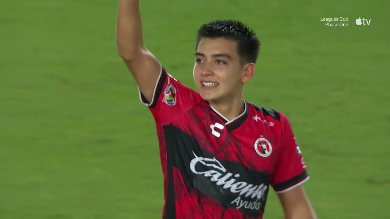 Gilberto Mora convierte doblete ante el LA Galaxy