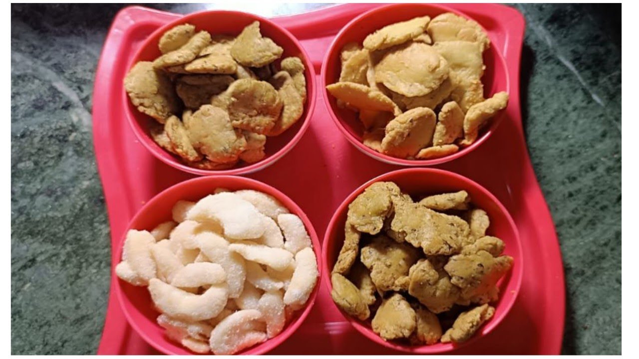 four different types of mathri recipe ll  चार प्रकार की हलवाई जैसी खस्ता मठरी