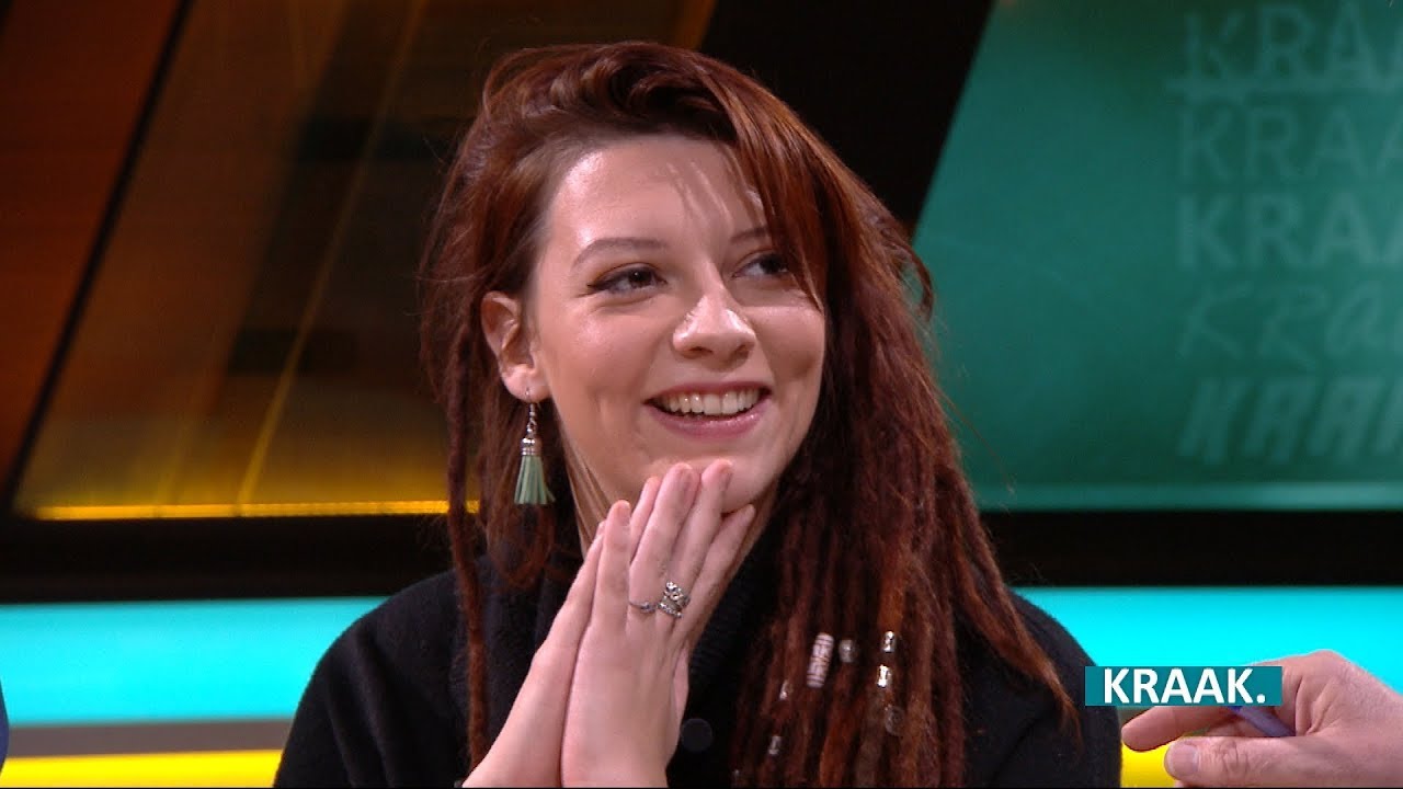 Joyce Deijnen zat 16 jaar in een pleeggezin en doet haar verhaal