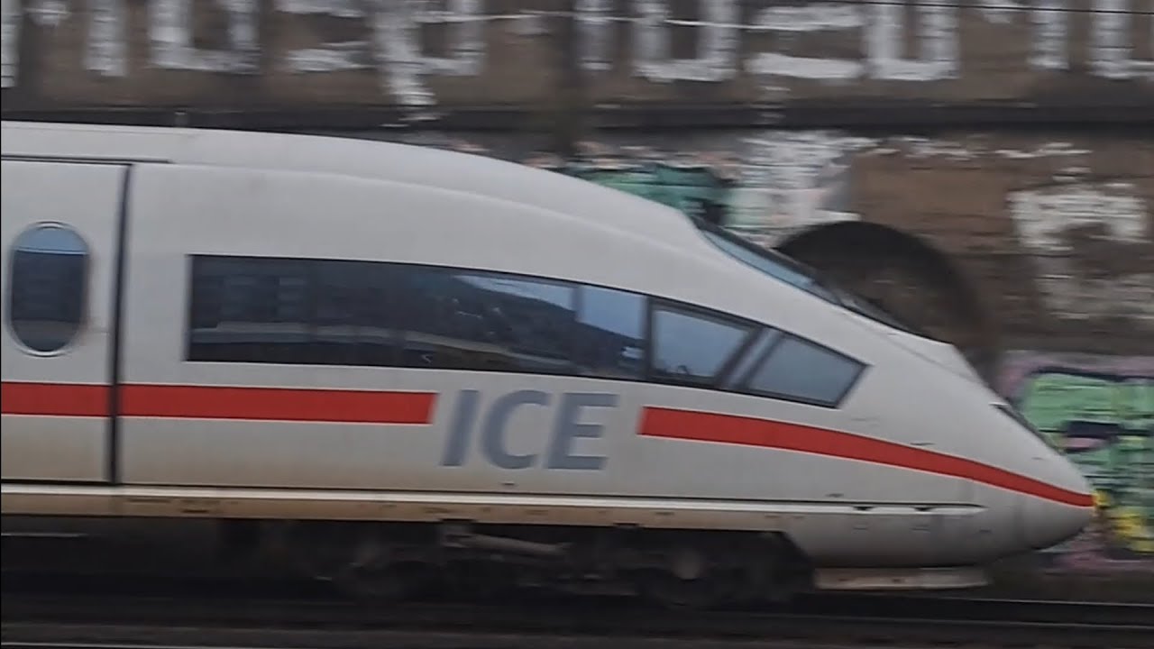 Zugrennen  ICE(Br403) gegen RE 3 zwischen Düsseldorf Hbf und Flughafen