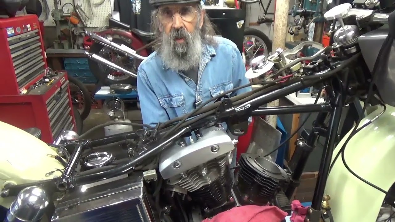 Наконец-то установил свои двигатели Harley Shovelhead.