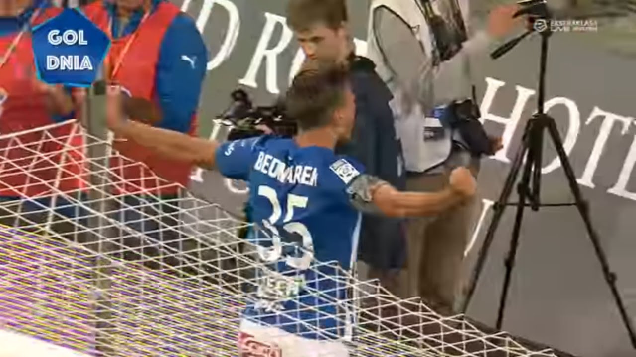 2016/17: Jan Bednarek - Lech Poznań vs. Cracovia