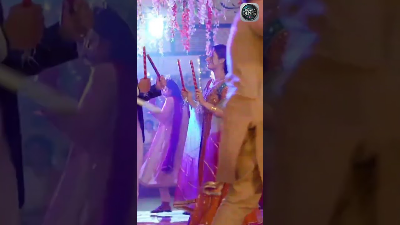 Hiba Bukhari||performance event mehandi[Aayi MehndiKiYeh Raat #dance #hibabukhari#shortvideo #mehndi