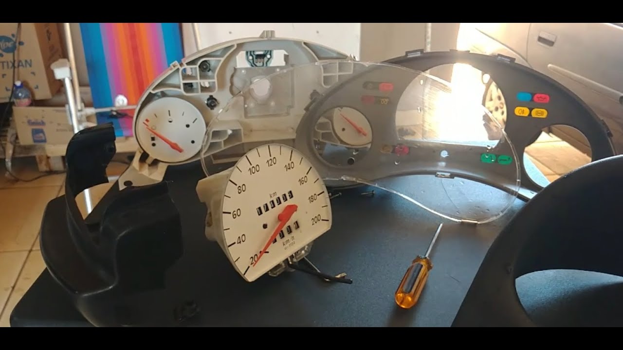 MANUTENÇÃO NO PAINEL DO CORSA! COMO ARRUMAR ODÓMETRO QUE NÃO FUNCIONA!!!