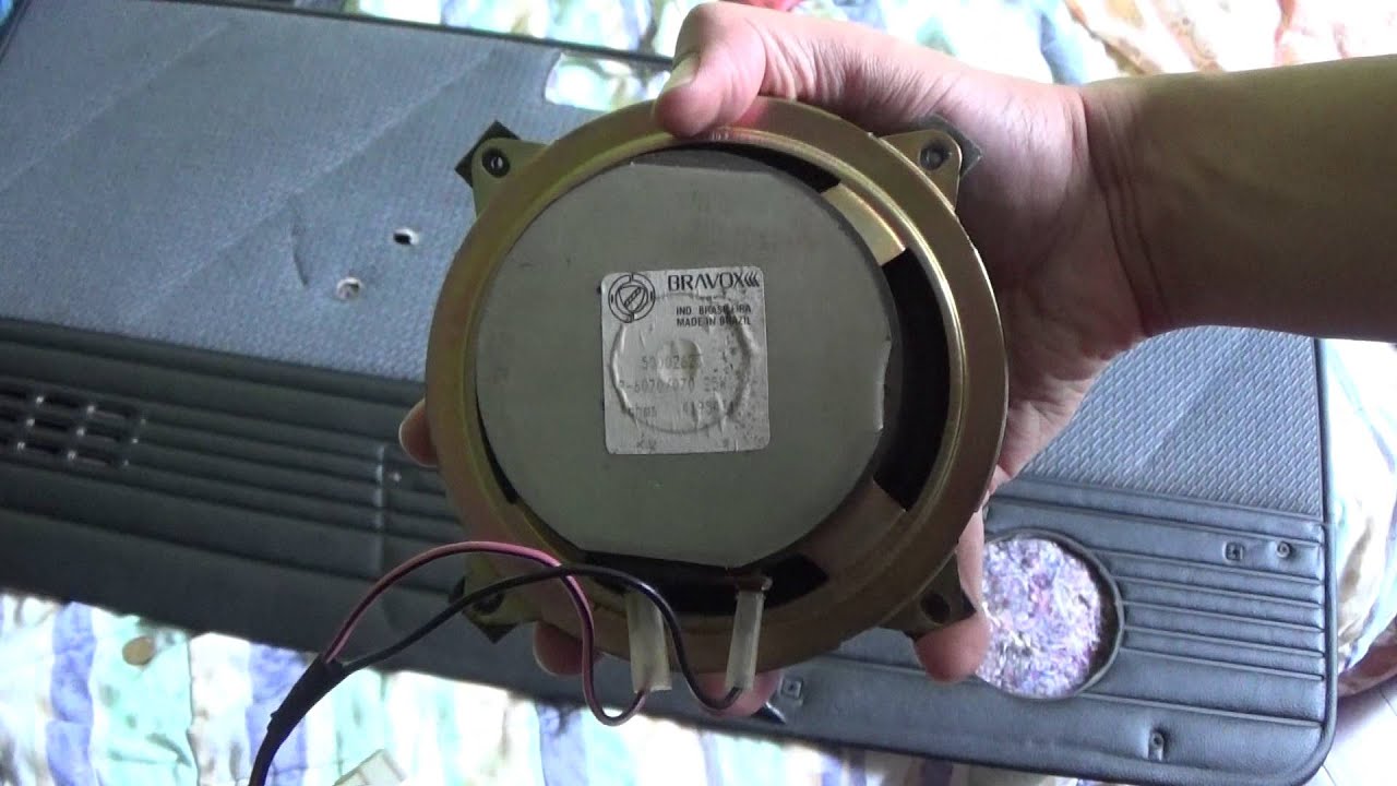 Manutenção no Forro de Porta Fiat Uno.