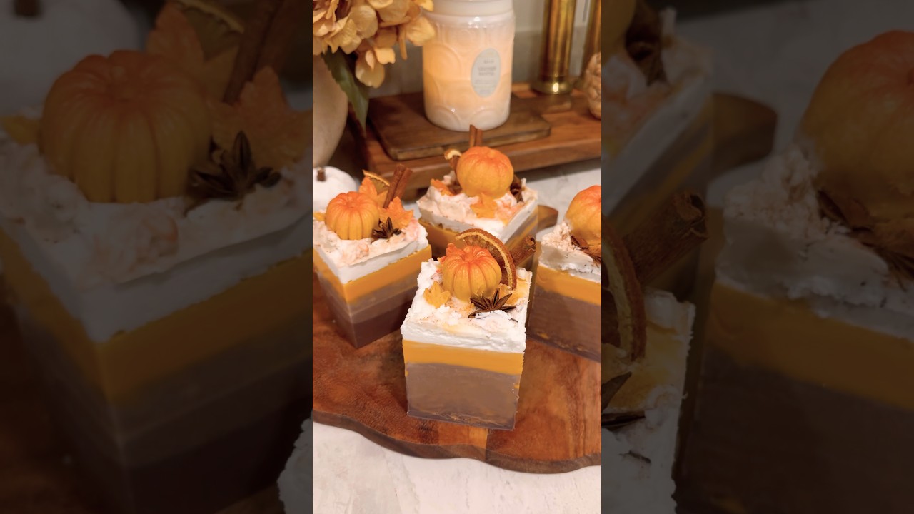 diy pumpkin spice latte soap 🍂🫧🎃 #soap #pumpkinspice #diysoap #fall #soapmaking #asmr #asmrsounds
