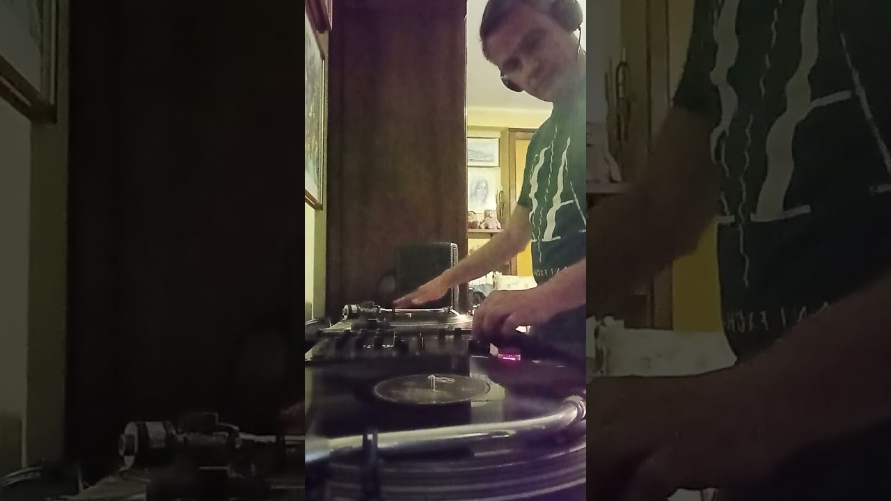 djset at home frame n.517 #djftee #djset #onlyvinyl #housemusic