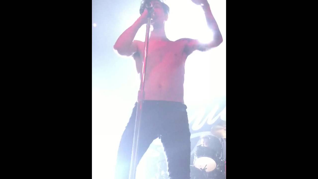 Crazy = Genius live in Amsterdam 26/5/16 Panic at the Disco