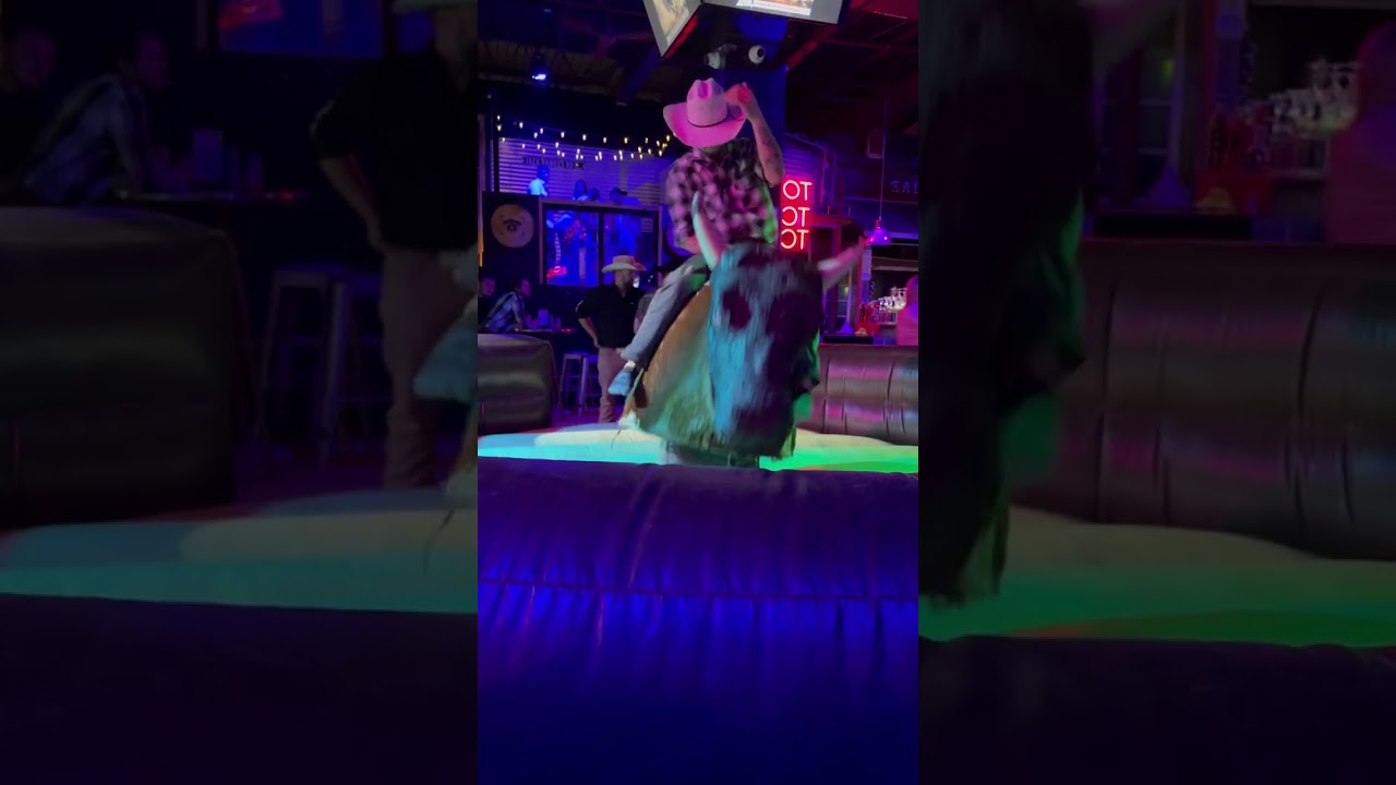 Mechanical Bull Rental Ottawa-Gatineau | Jed the Mechanical Bull | Wild Ride Challenge
