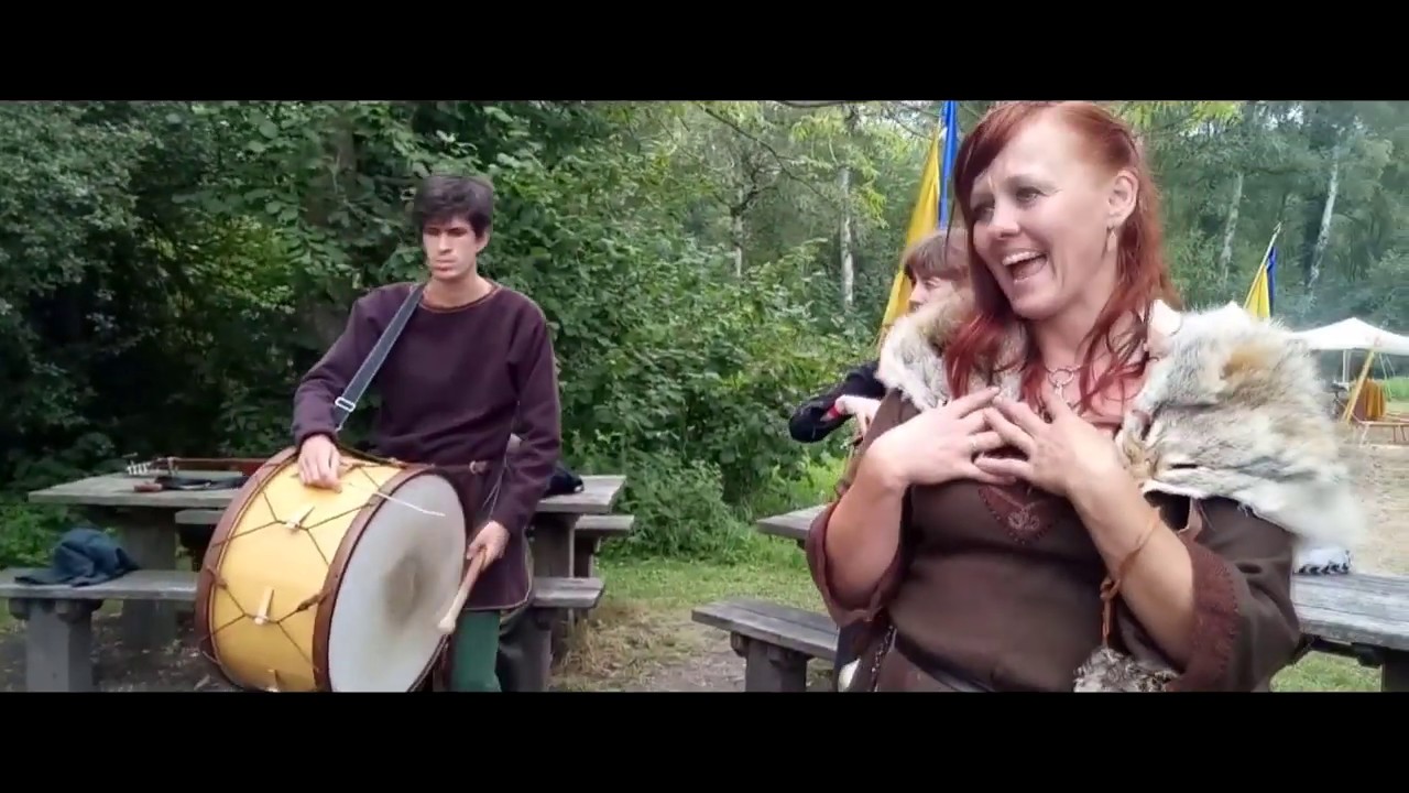 Spiritual Seasons ft. Marie Ejlerskov Thomsen - To Ravne (trad. Danish song).