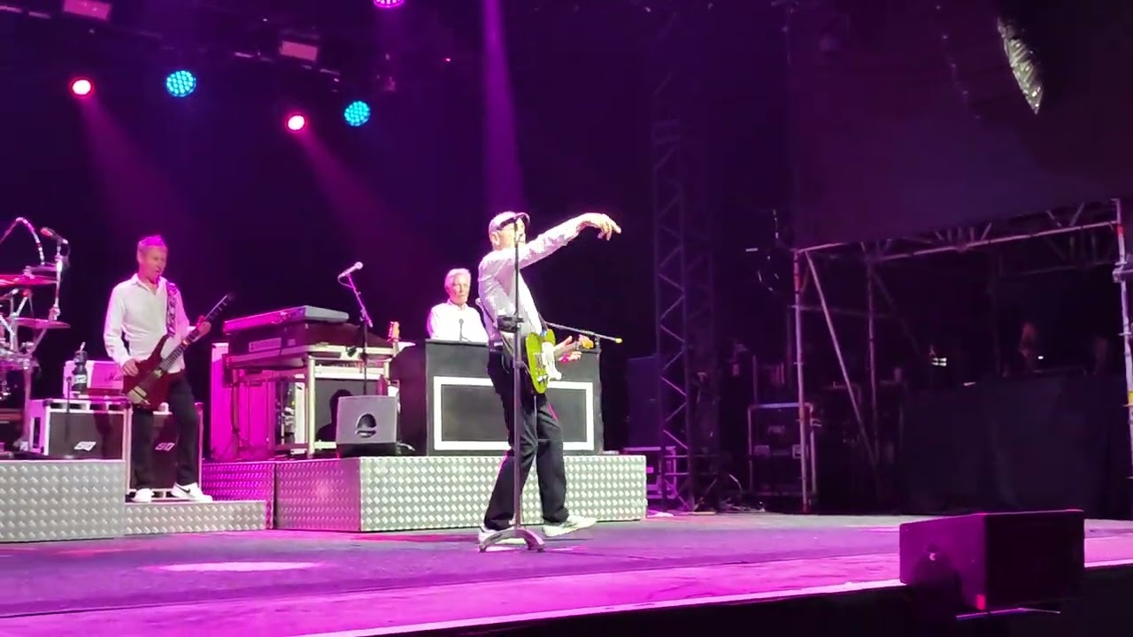 Status Quo - Down Down (Munich, 08.07.2024.)