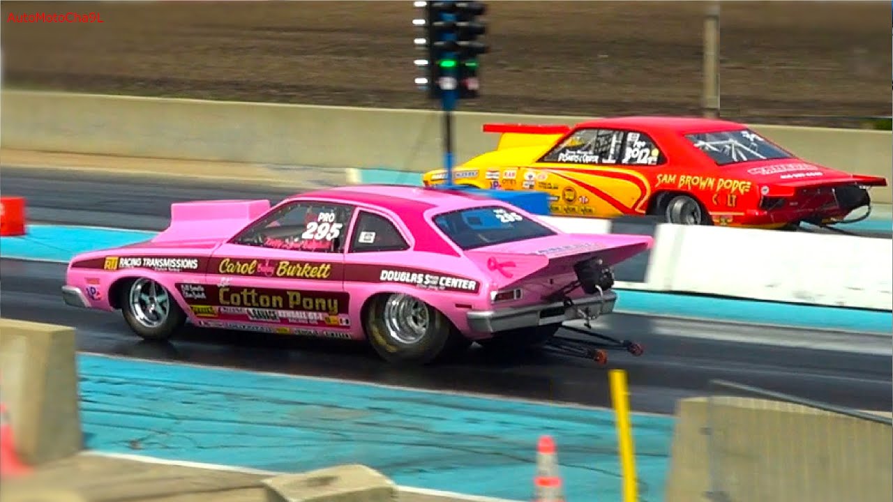 Drag Racing Nostalgia Pro Stock Cars at Great Lakes Dragaway