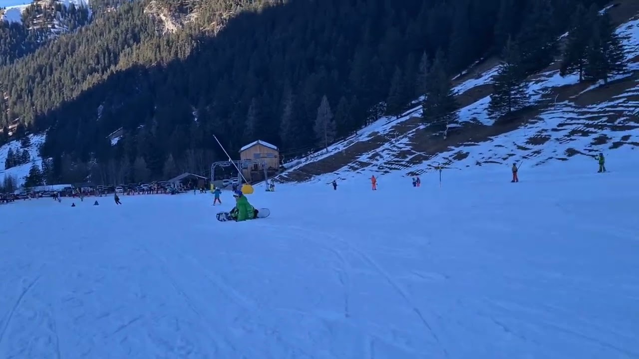 📍Switzerland 🇨🇭 Incredible family sledding in the Swiss Alps