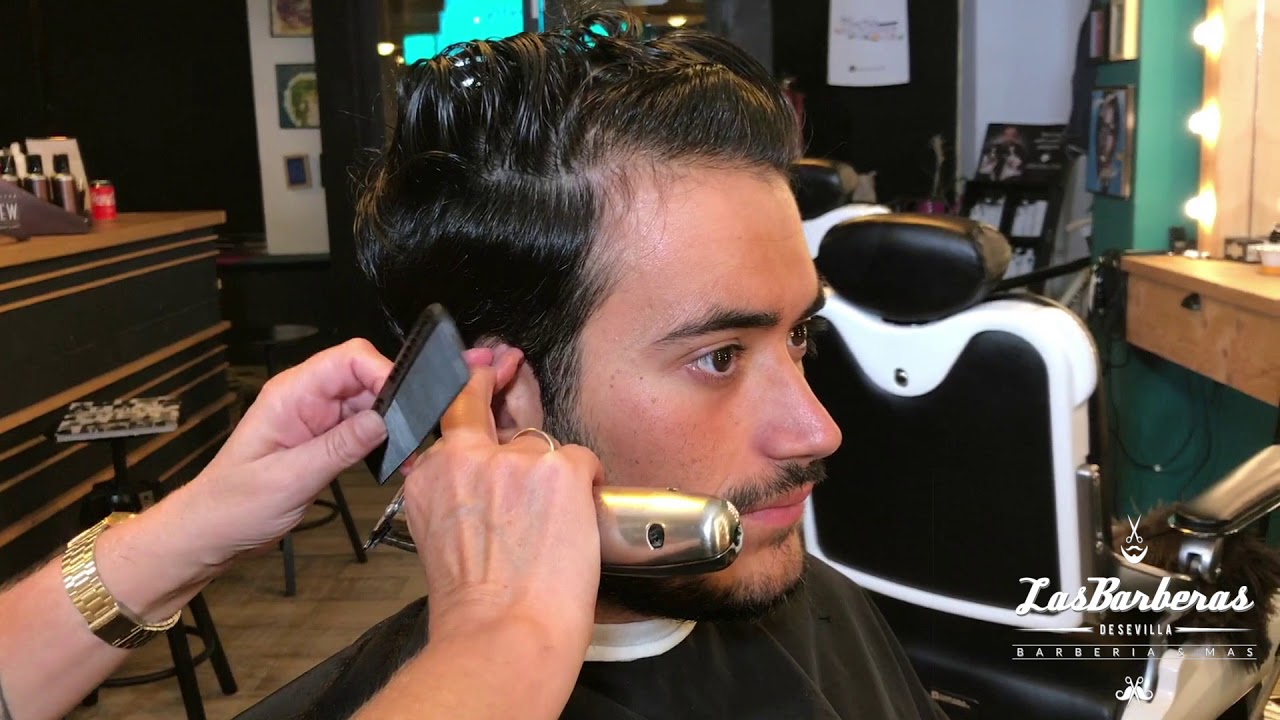 Look de Las Barberas de Sevilla para JL Obando para la Milan Fashion Week