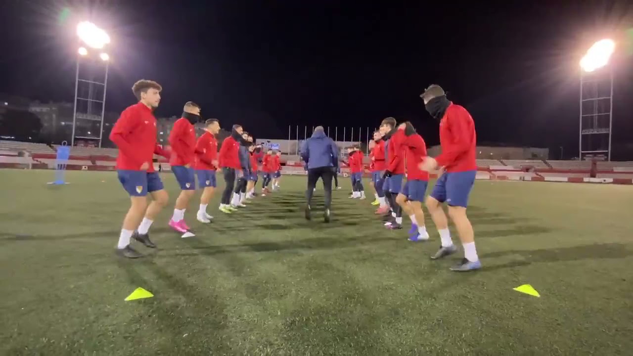 Juego en fútbol: Piedra, papel, tijera