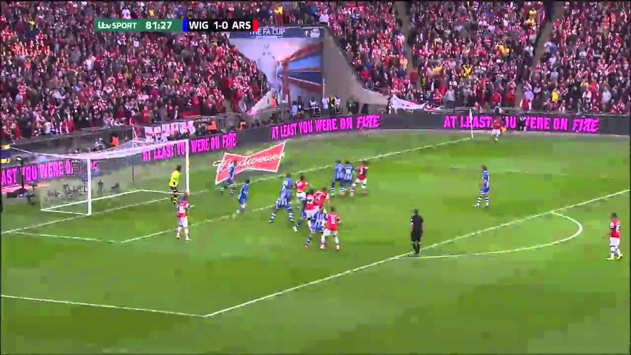 Mertesacker Goal
