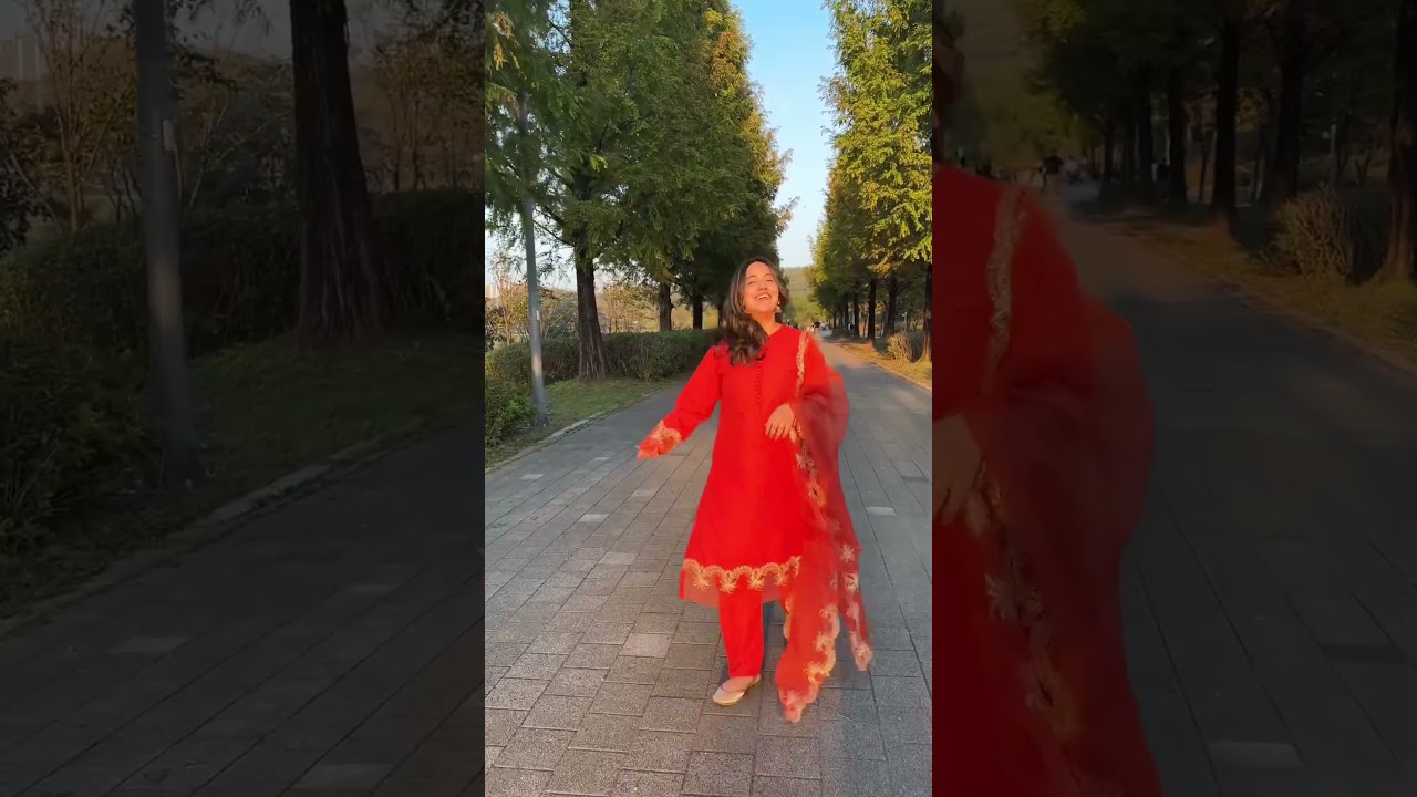 Wearing Pakistani clothes in Korea 🇰🇷❤️🇵🇰#bts #kdrama #pakistanivlogger #pakistaniinkorea