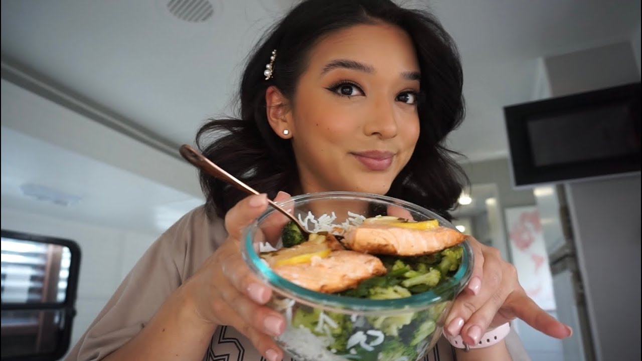 Unfiltered Vlog : becoming diligent , Chloe ting 2 week shred , grocery shopping and more