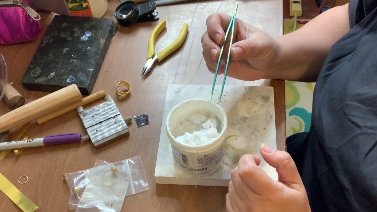 How to Use Paste Flux When Soldering Jewelry