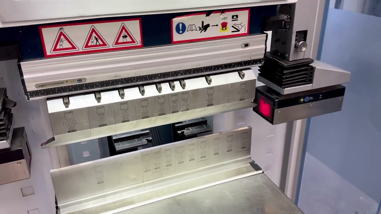 Elektromechanische Abkantpresse Fab. TRUMPF  Typ. TruBend 7018, Bj. 2008, Erdmann Werkzeugmaschinen