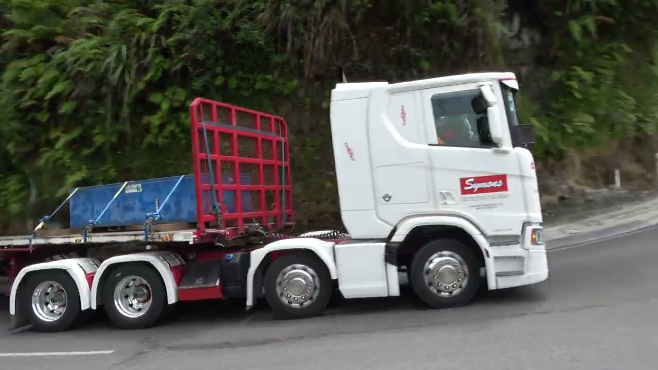 Trucking up and over Mt Messenger December 2023