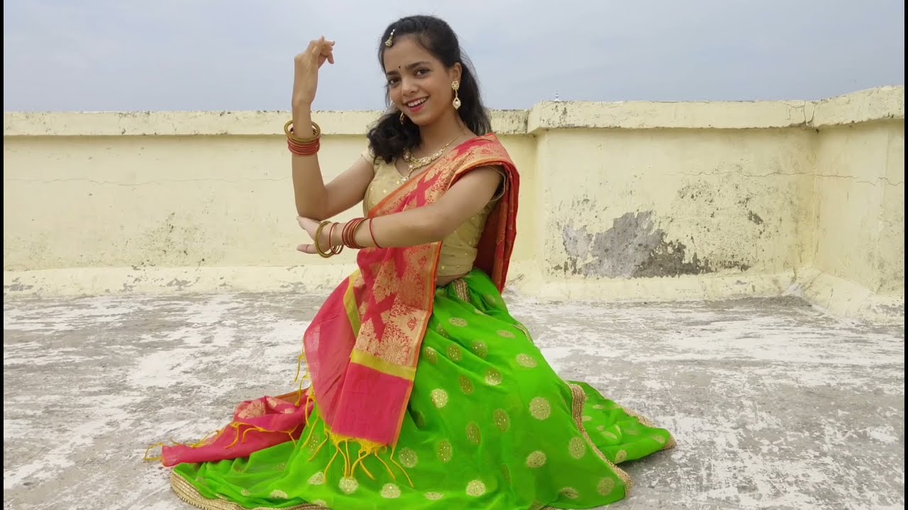 Mohe panghat pe nandlaal | Dance cover | Lata Mangeshkar