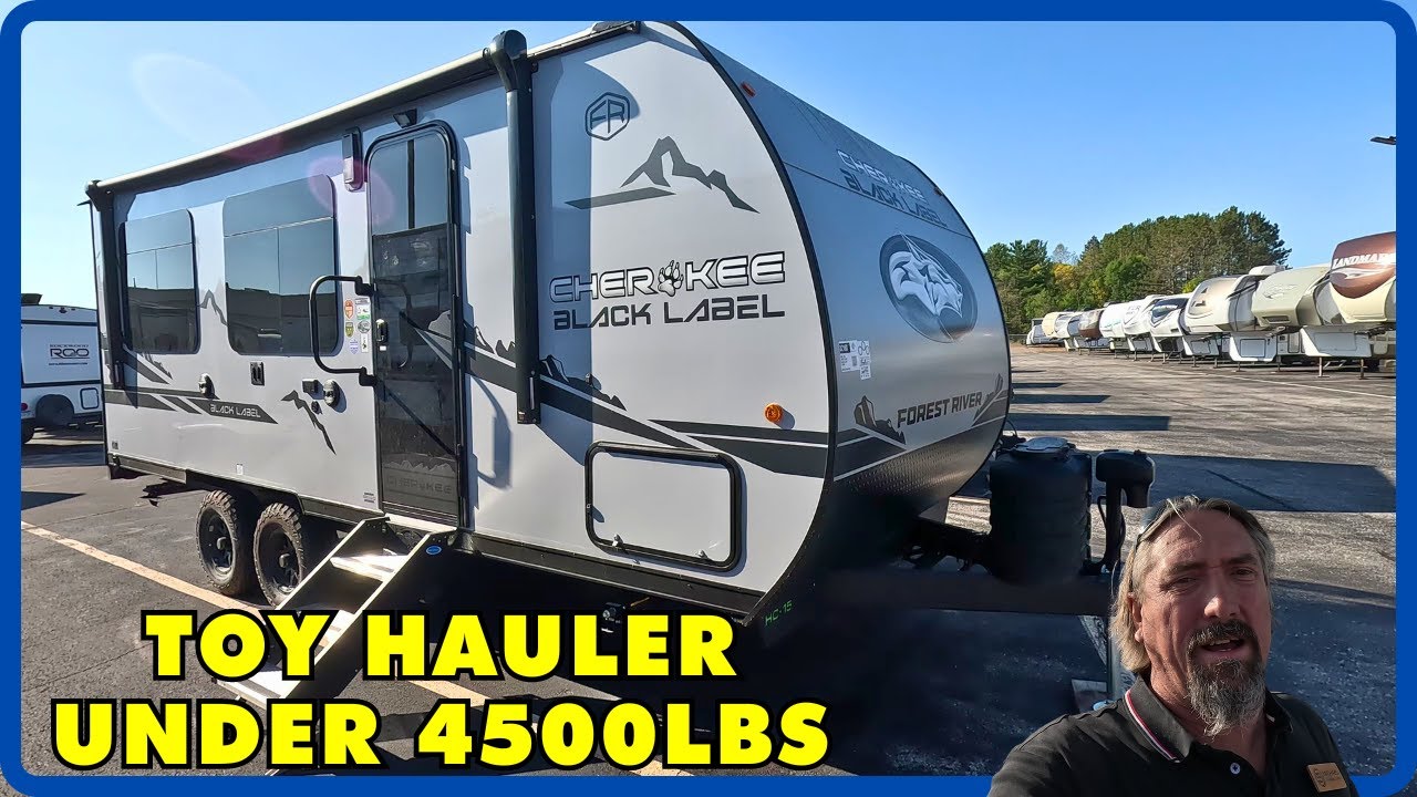 Toy Hauler UNDER 4500lbs! 2025 Forest River Cherokee Grey Wolf Black Label 18RRBL