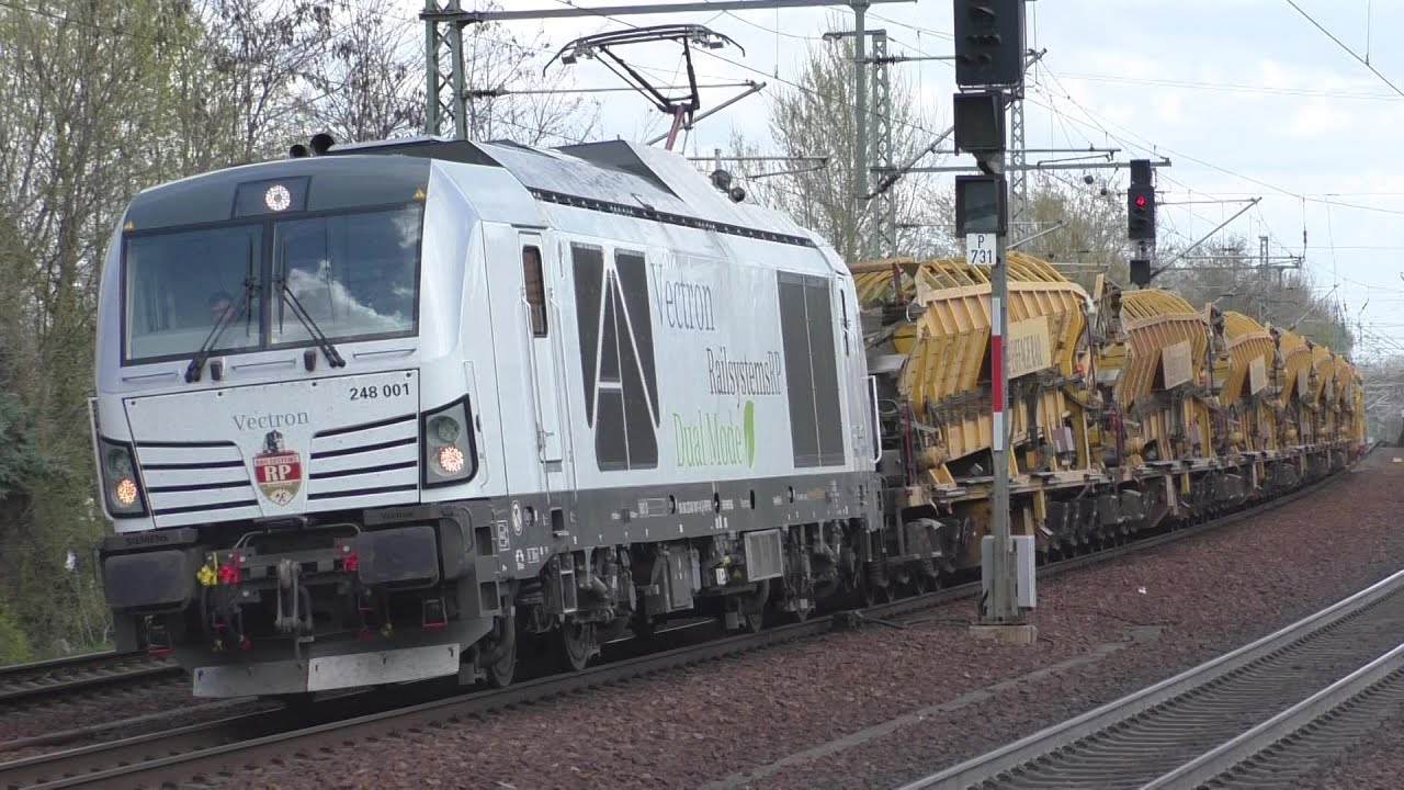 Güterzüge am Bahnhof Werder/Havel