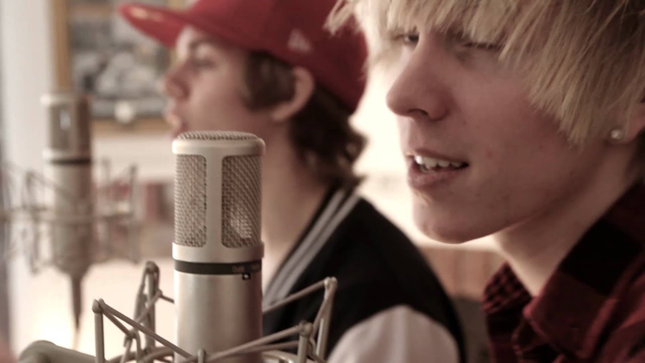 Chris Brown - Strip (Cover) Sam&Adam From dot SE