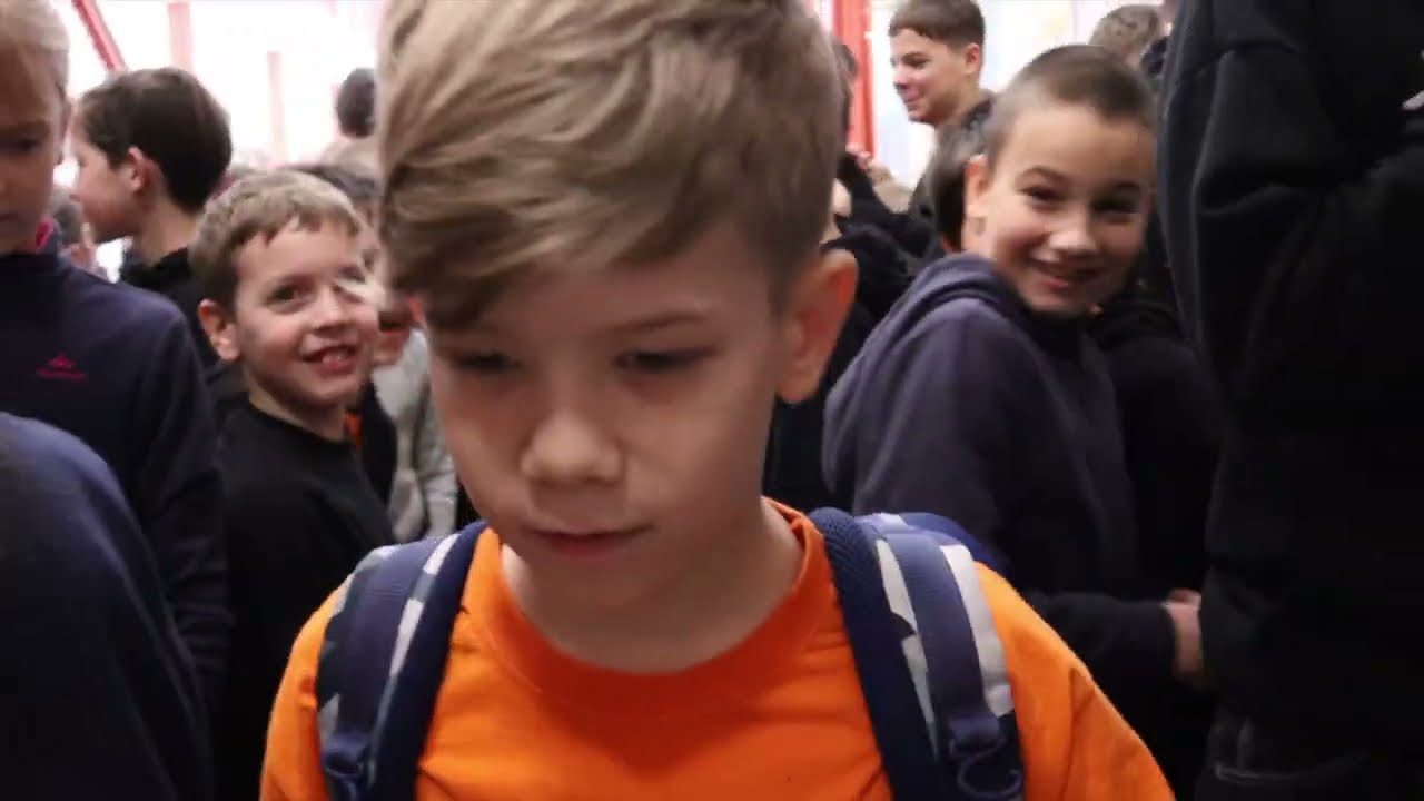 István Király Általános Iskola Sound Kraft Dalpályázat – Egy like-olással szavazz ránk!