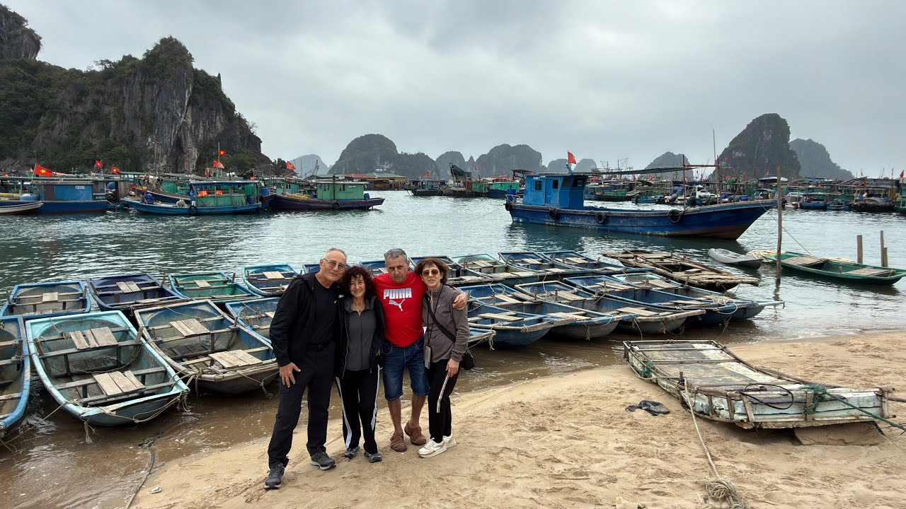 Van Don - Quang Ninh avec Raymond, Anto, Ninou et Philippe (https://soleildorevoyage,com)