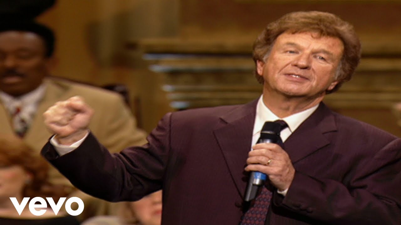 Bill & Gloria Gaither - Let There Be Peace On Earth (Live)
