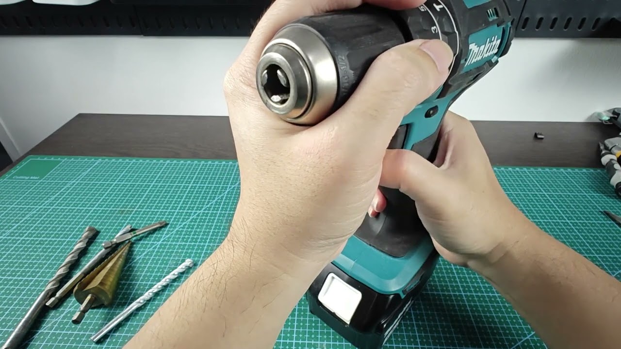 Makita Change Drill Bit: 2 Ways