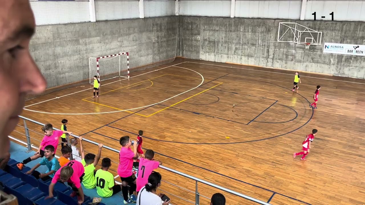 Torneo de Verano de Futbol Sala Miño 2025.   Jornada 1. 5 CORUÑA - MARISCOS EL CORUÑES (1-1)