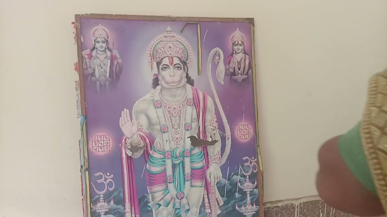 Ham ghumne gaye the Hanuman ji ke mandir per