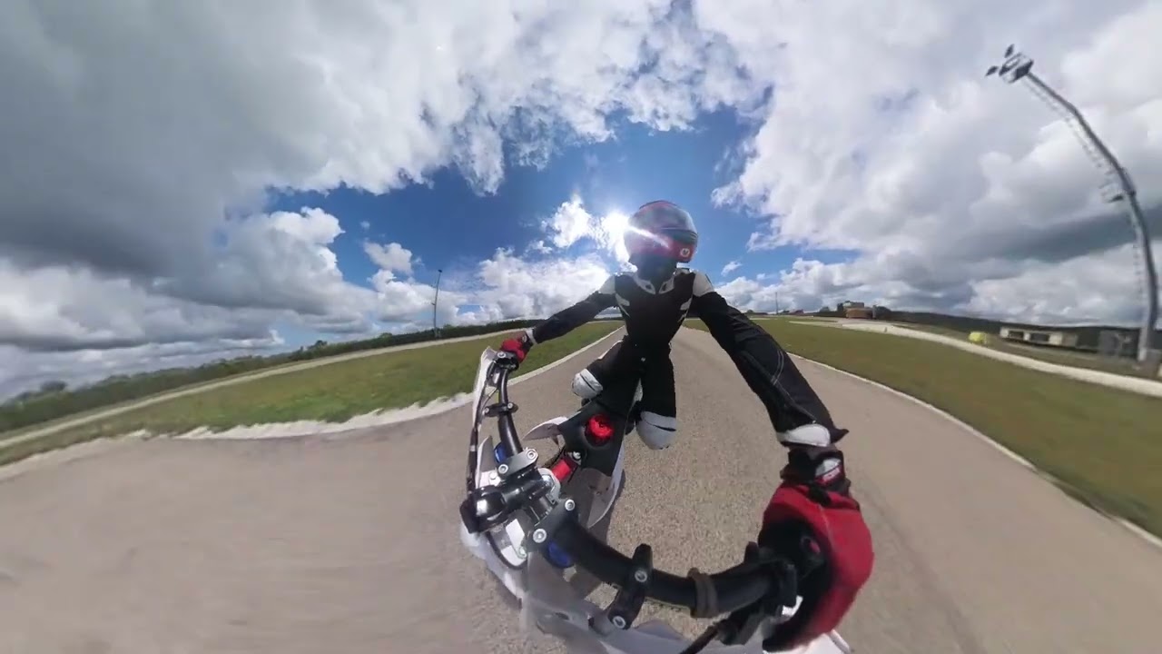 💥 Pitbike 140 - Giri al Kartodromo della Murgia + Crash in curva!